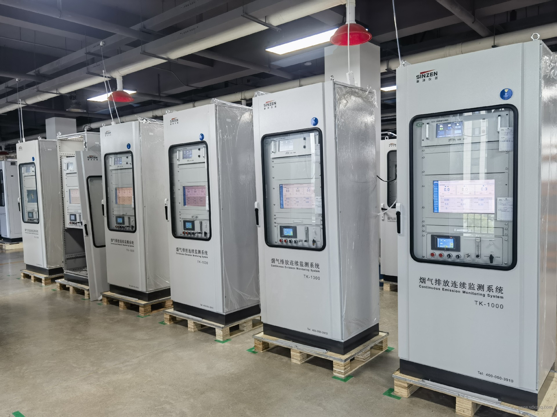 1765176394145107.jpg 煙氣在線監(jiān)測(cè)系統(tǒng).jpg